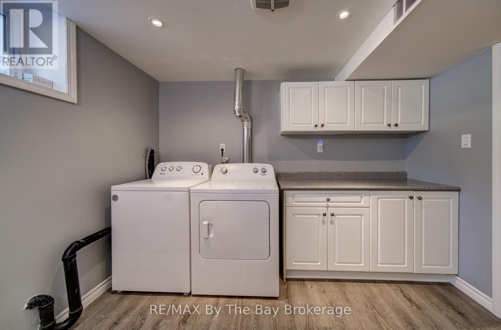 9 FREDERICK DRIVE - 25