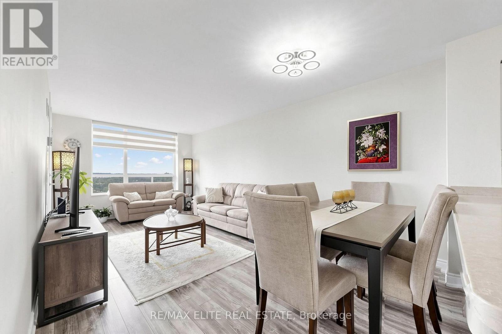 #1205 9 NORTHERN HEIGHTS DRIVE - 3