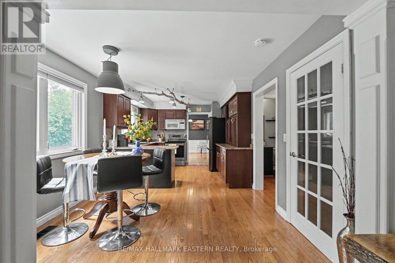 95 CENTENNIAL DRIVE - 20