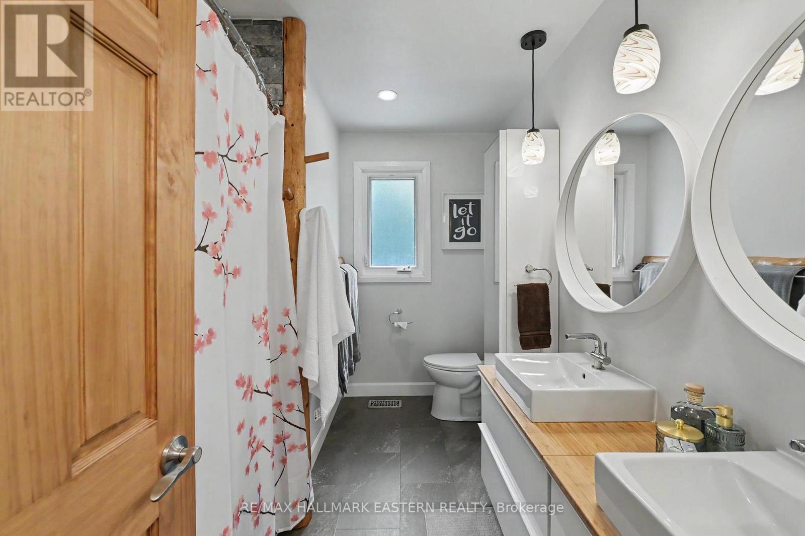 95 CENTENNIAL DRIVE - 29