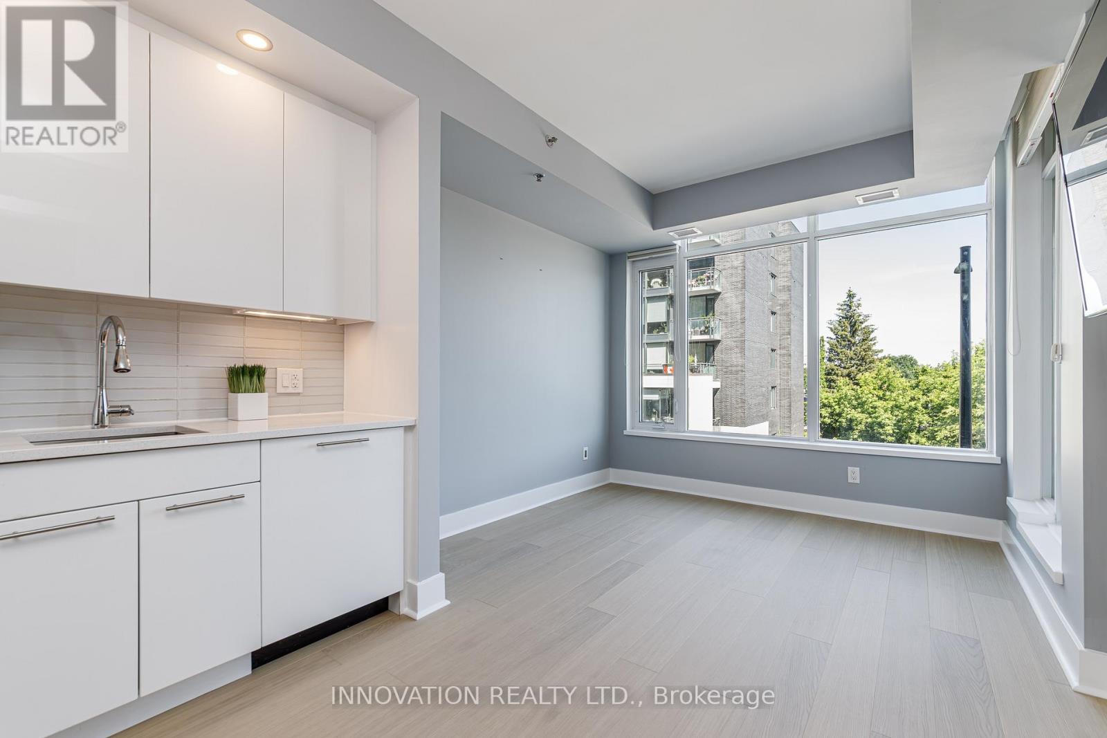 #209 88 RICHMOND ROAD - 15