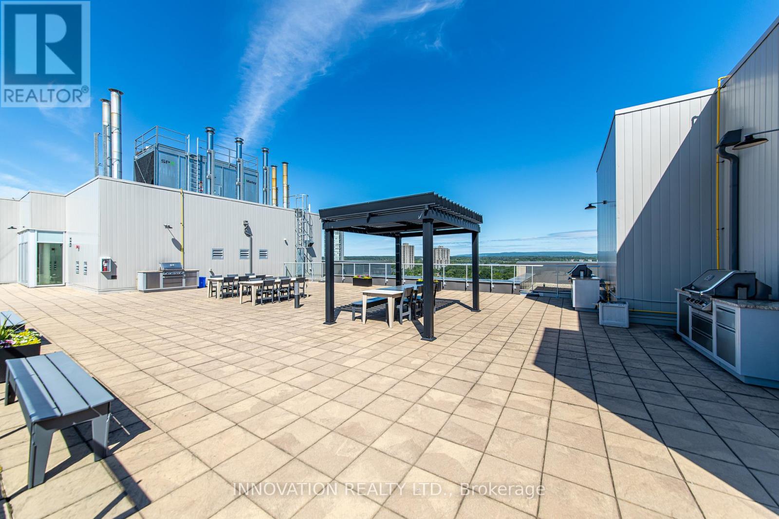 #209 88 RICHMOND ROAD - 25