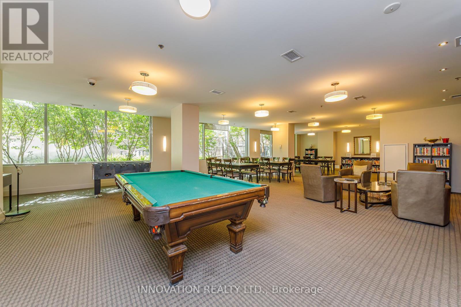 #209 88 RICHMOND ROAD - 40