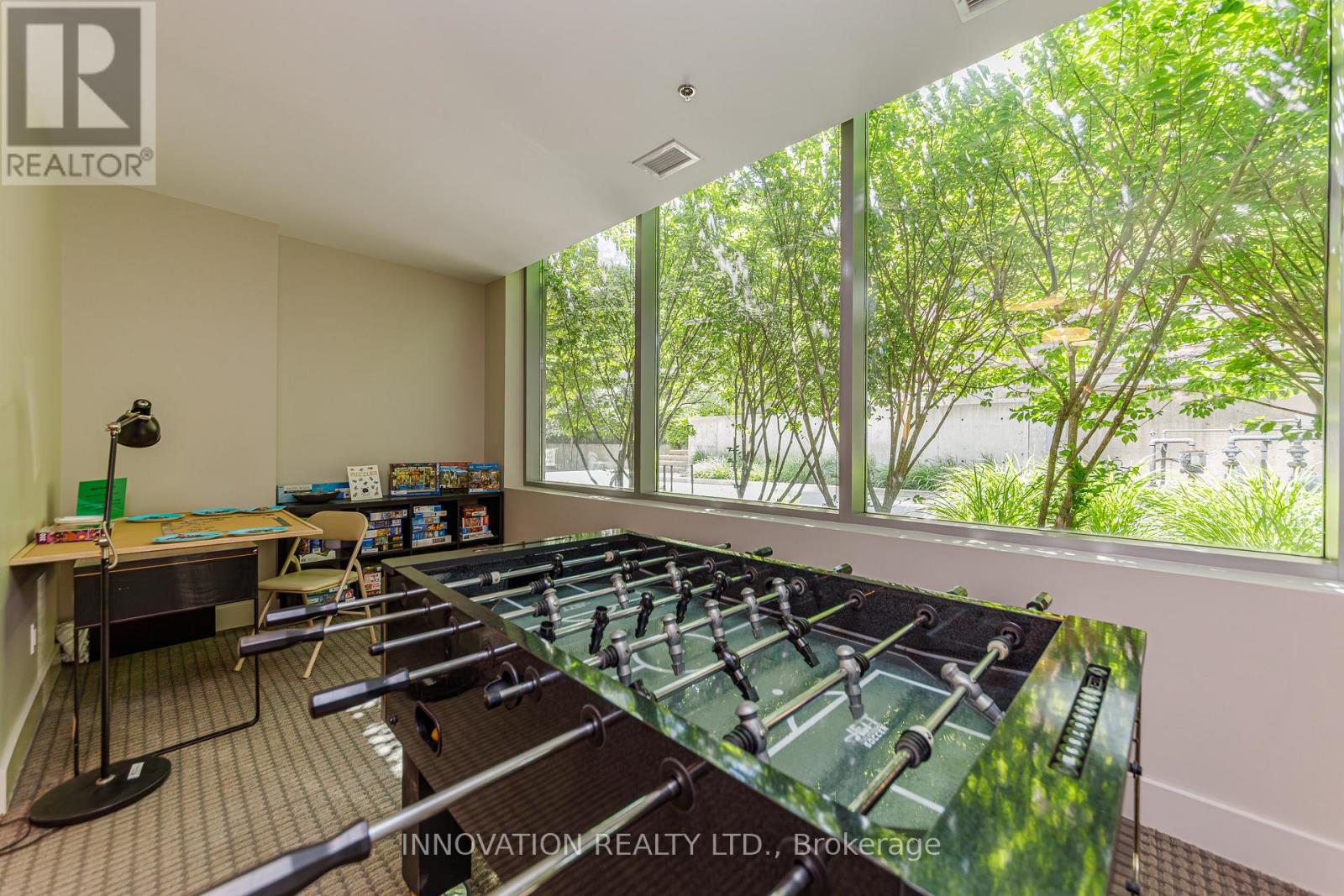 #209 88 RICHMOND ROAD - 41