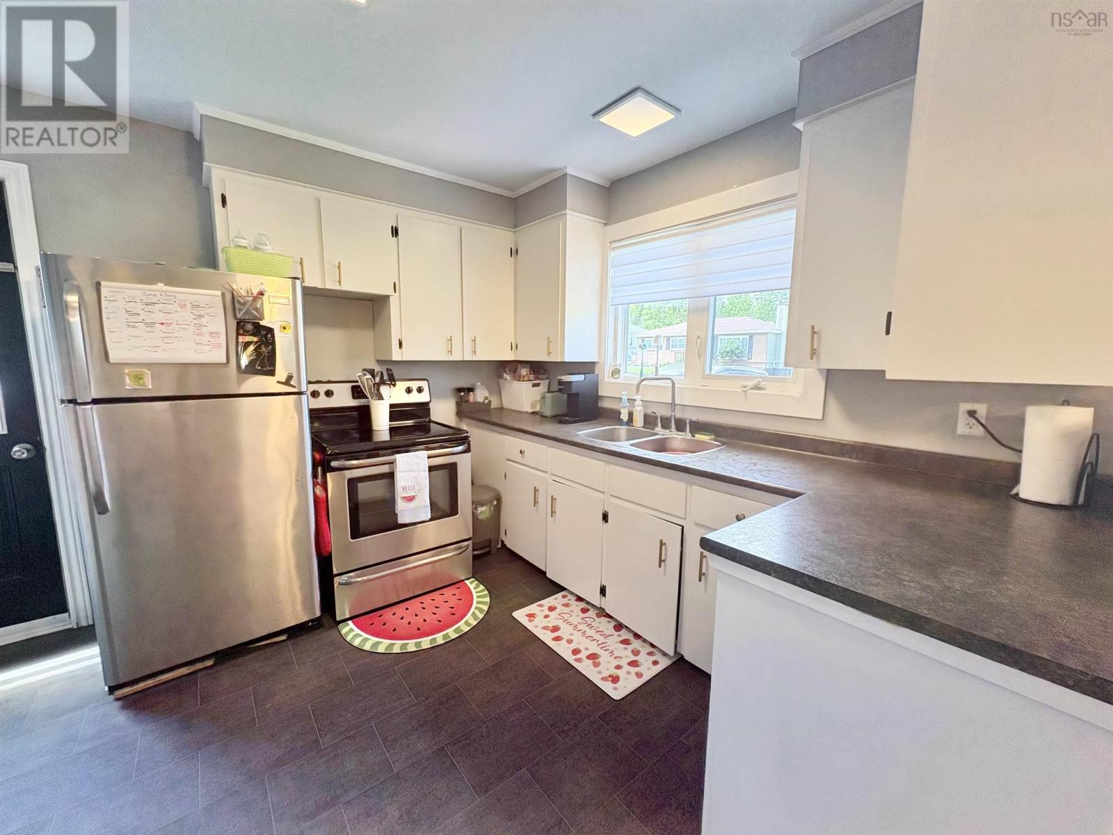 466 Martin Avenue - 4