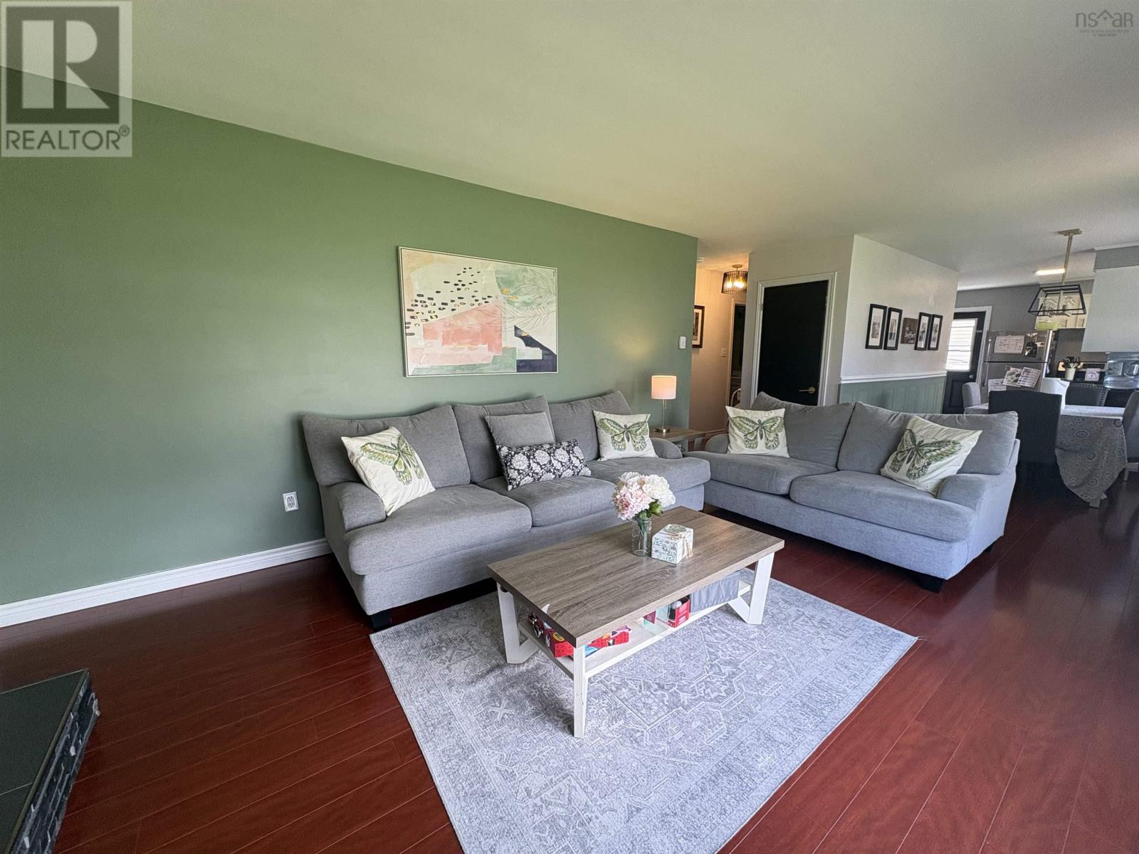 466 Martin Avenue - 8