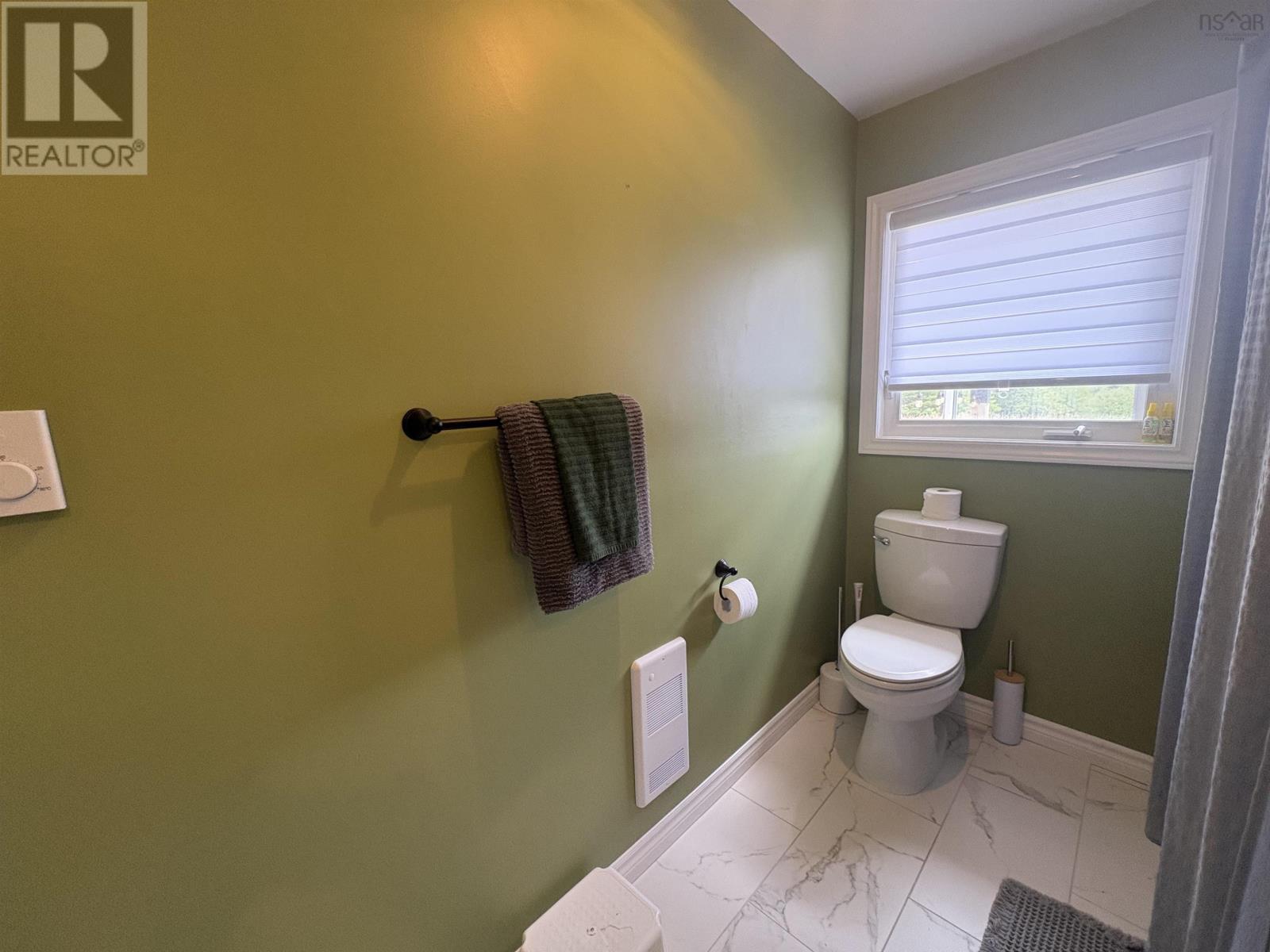 466 Martin Avenue - 17