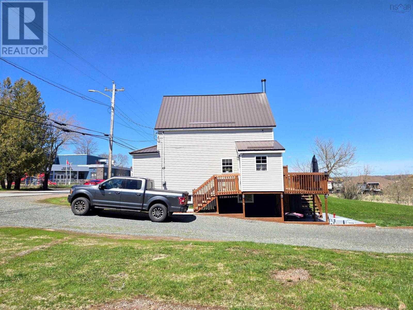 2816 Barronsfield Road - 36