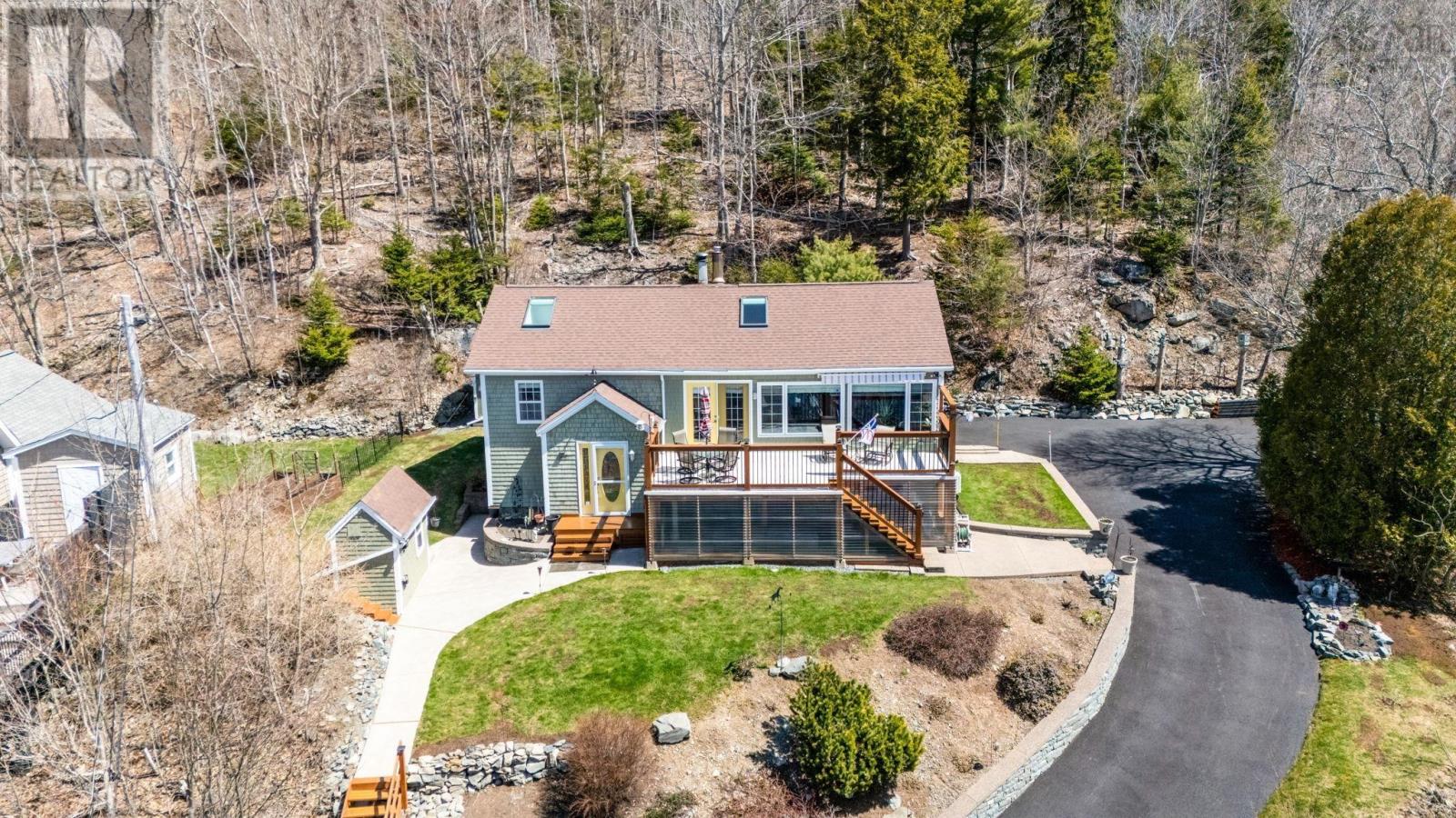 1900 Waverley Road - 48