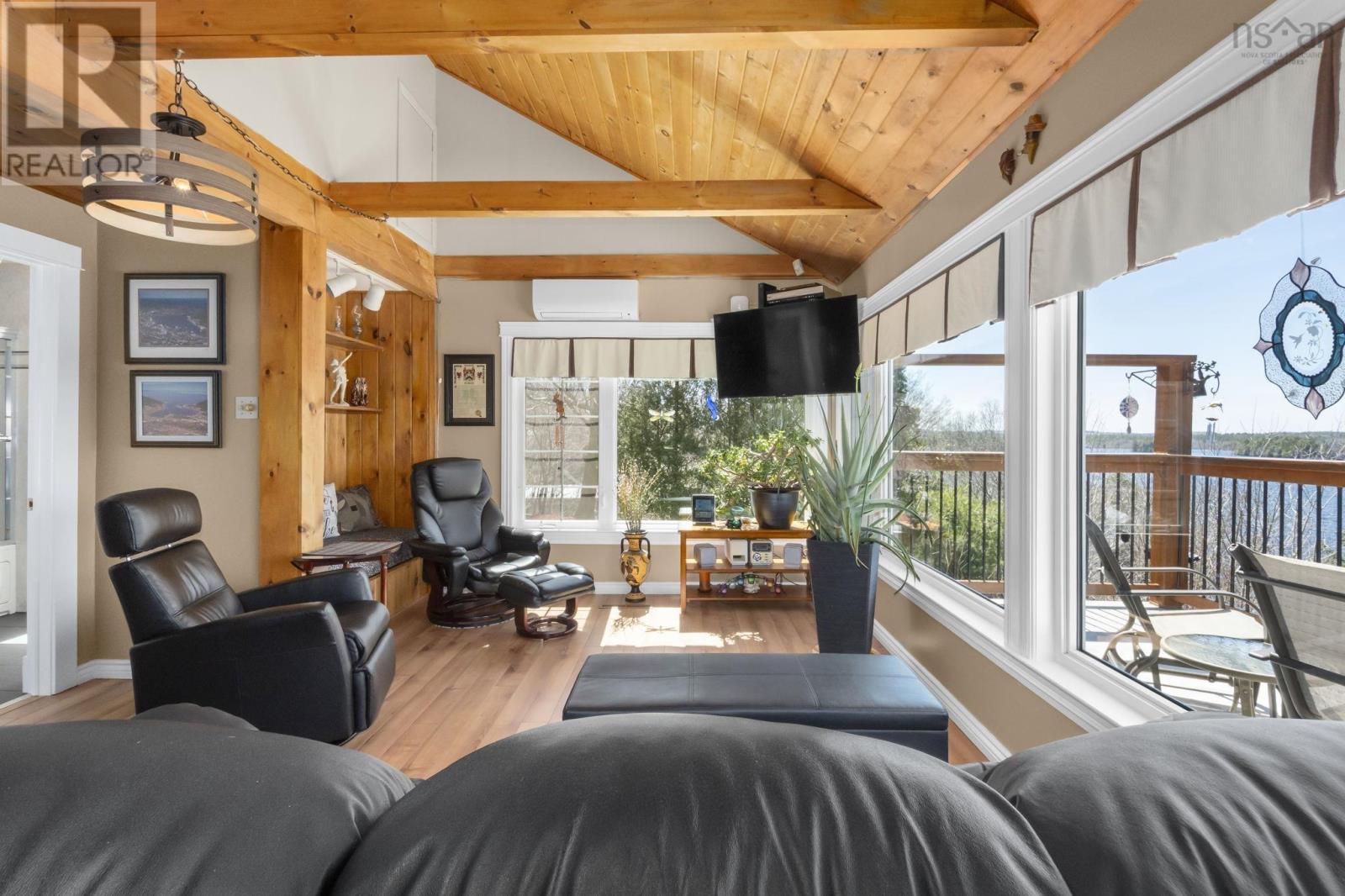 1900 Waverley Road - 7