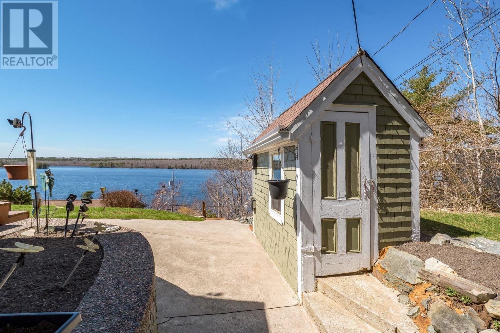 1900 Waverley Road - 44