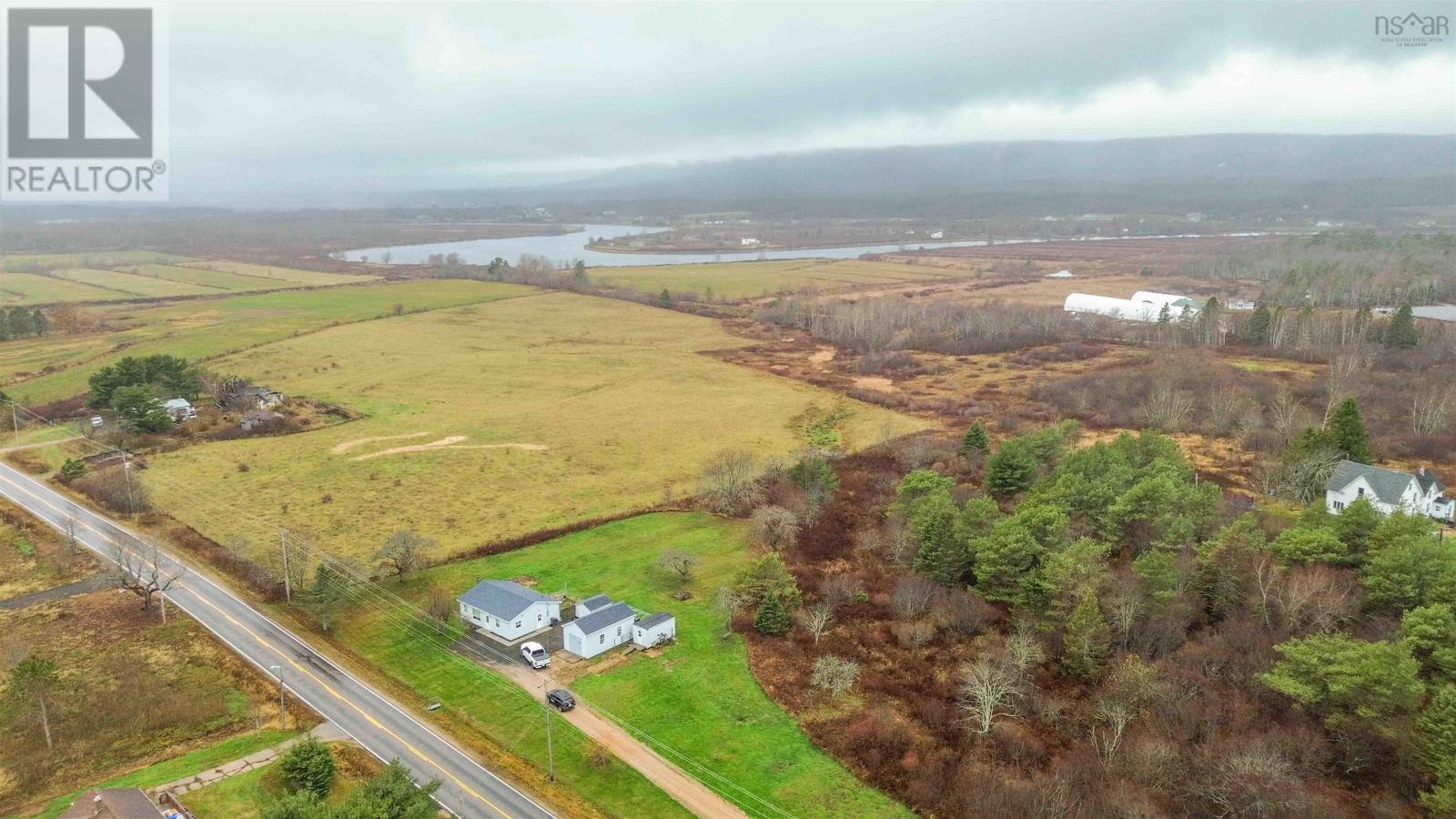 3321 Highway 201 - 38
