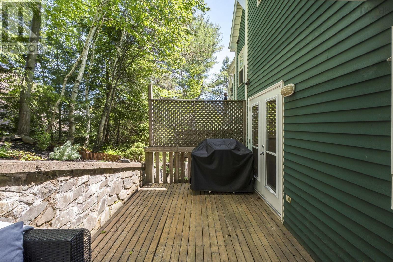 270 Spinnaker Drive - 32