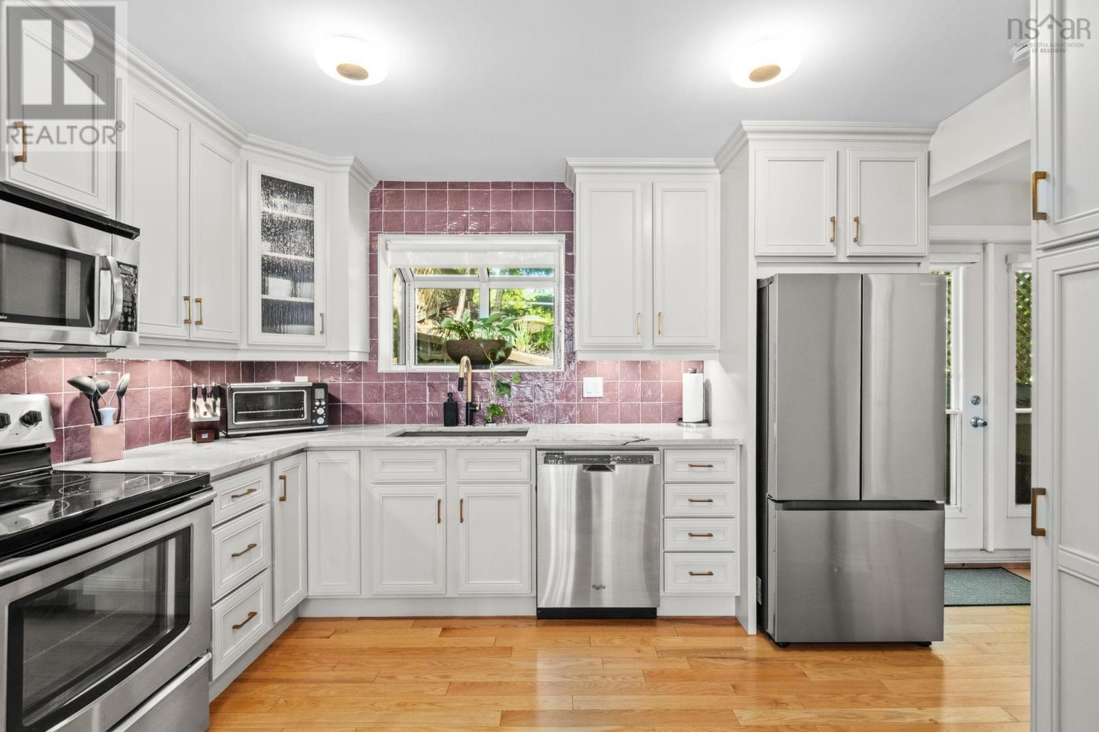 270 Spinnaker Drive - 11