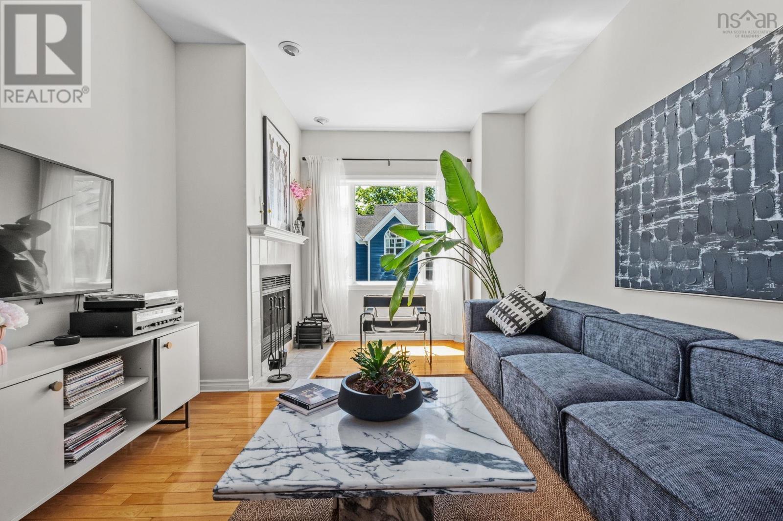 270 Spinnaker Drive - 2