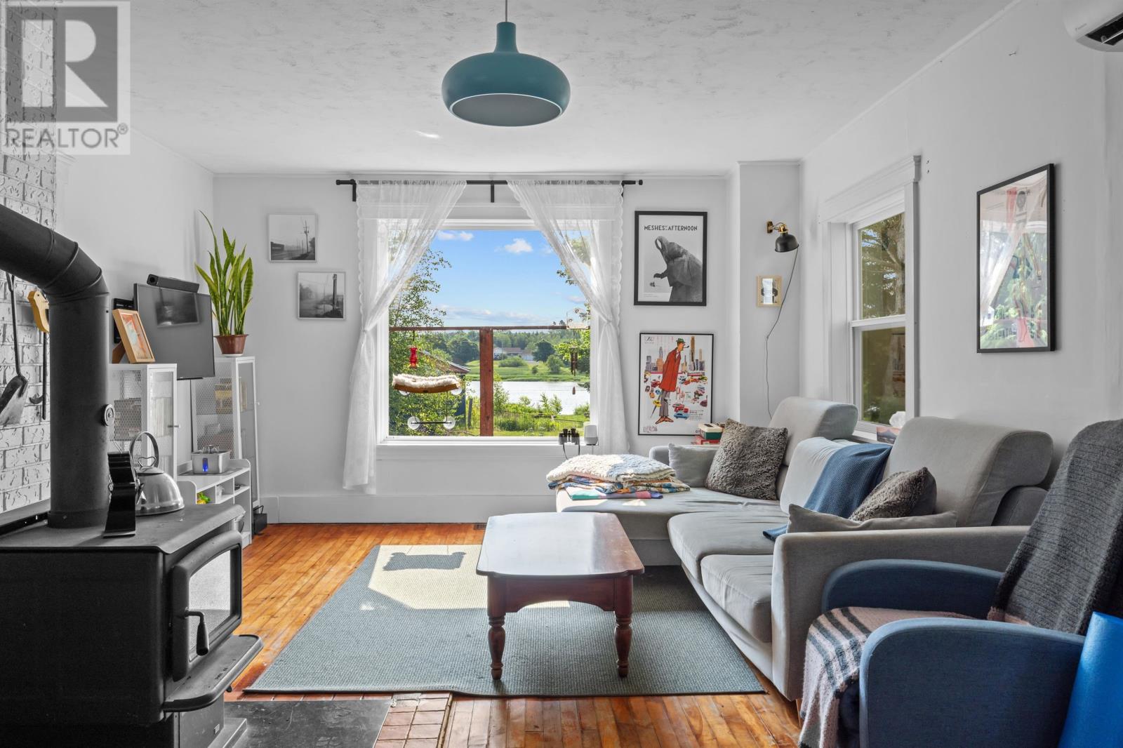 22 Egan Street - 7