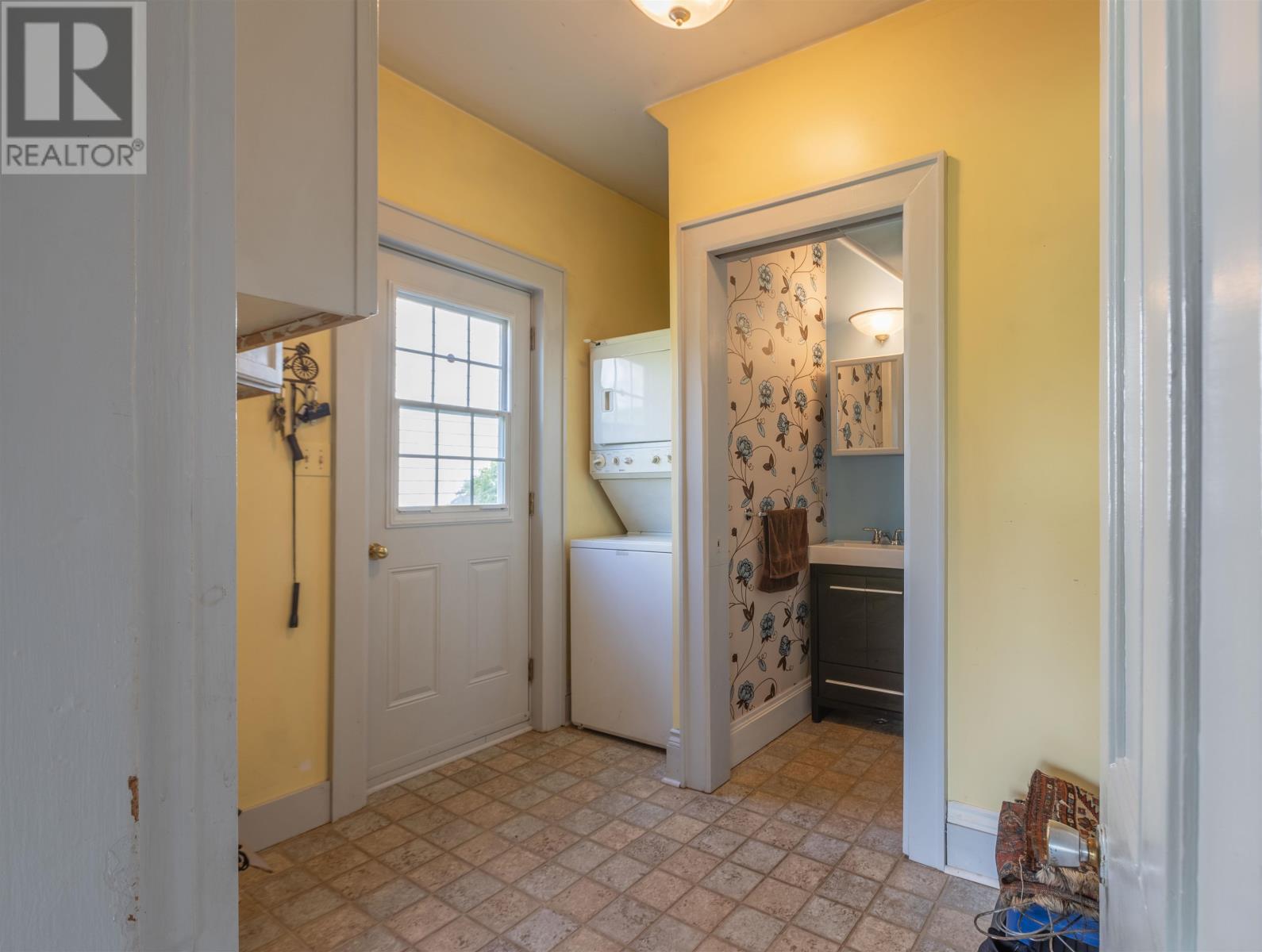 205 Pinette Road - Image 12