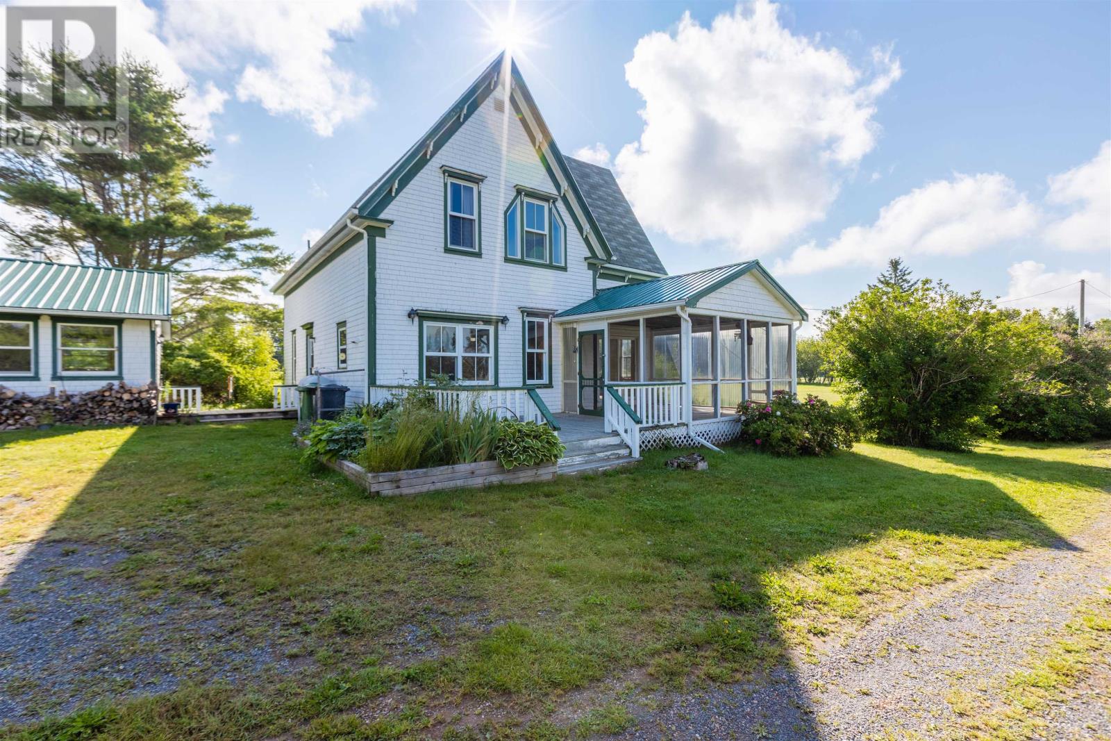 205 Pinette Road - Image 3