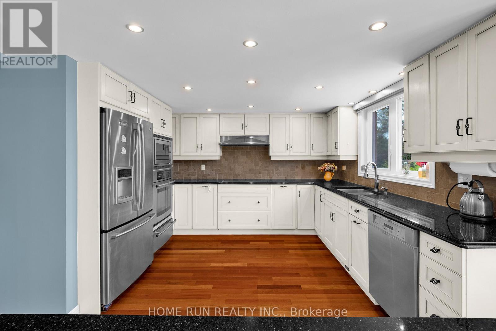 6 ZOKOL CRESCENT - 12