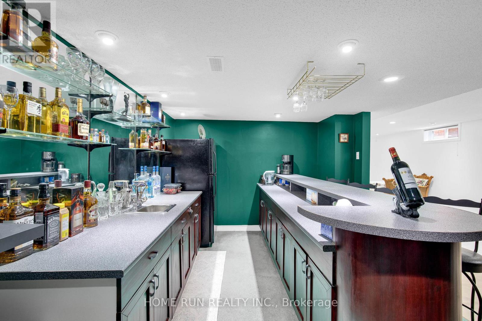 6 ZOKOL CRESCENT - 33