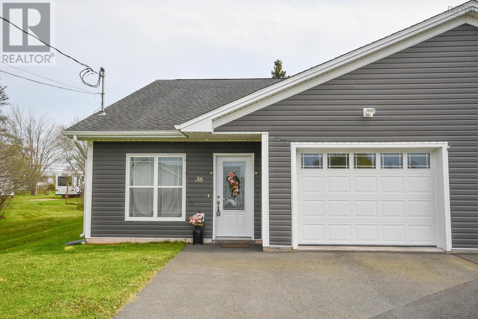 36 Nita Drive - 1