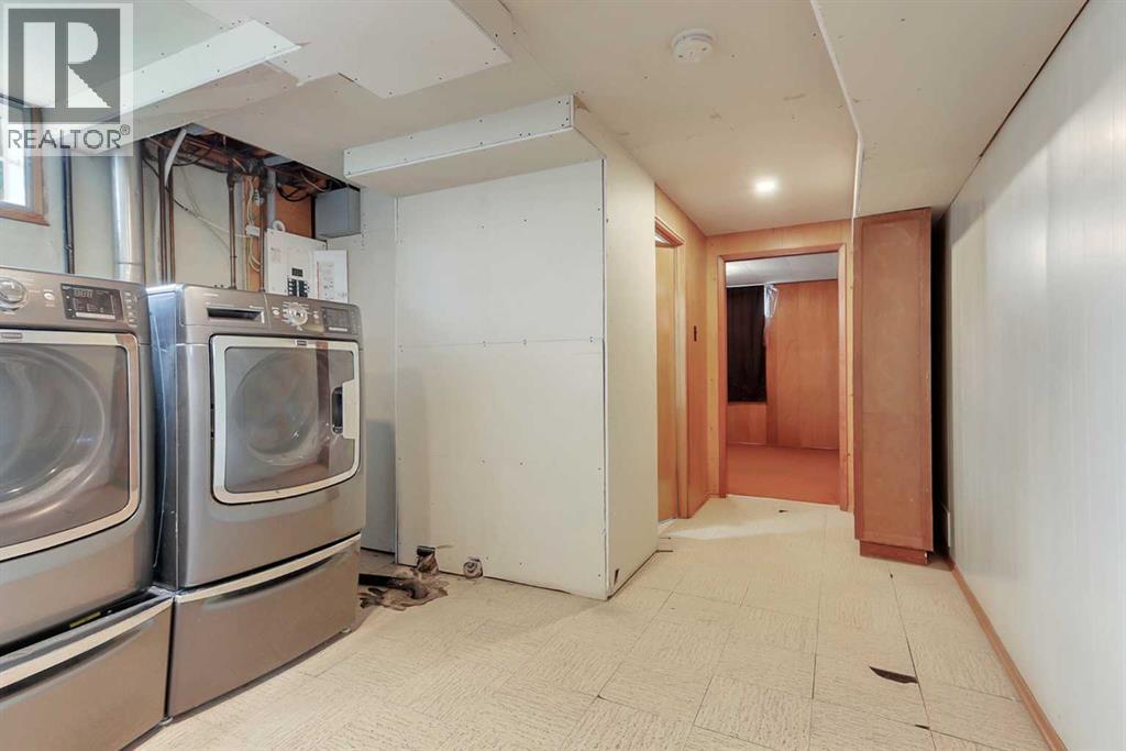 3918 37 Avenue - 23
