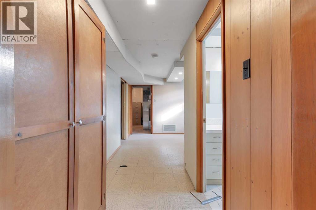 3918 37 Avenue - 26