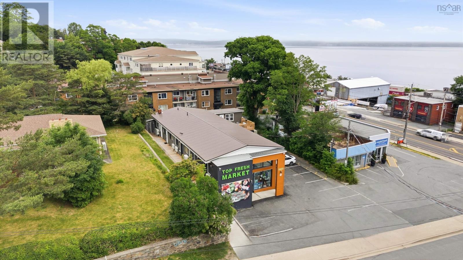 1 Flamingo Drive, Halifax — photo 2