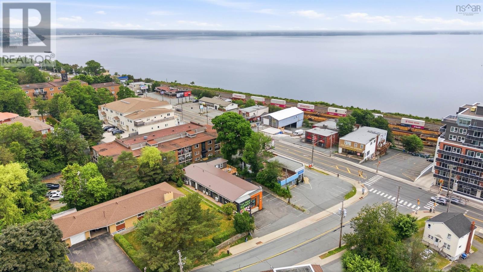 1 Flamingo Drive, Halifax — photo 3