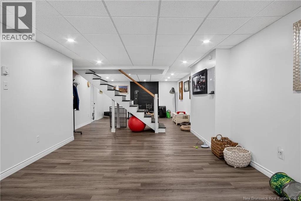 6 Donald Road - Image 36