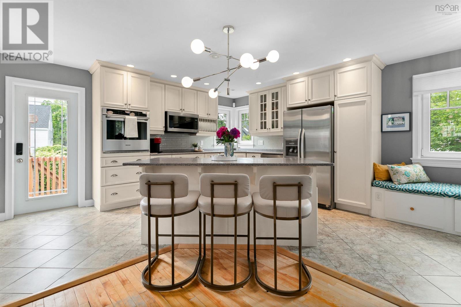2500 Armcrescent West Avenue - 14