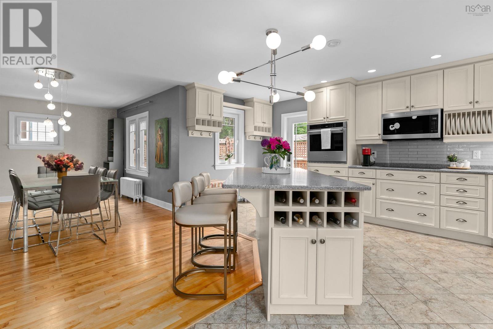 2500 Armcrescent West Avenue - 25