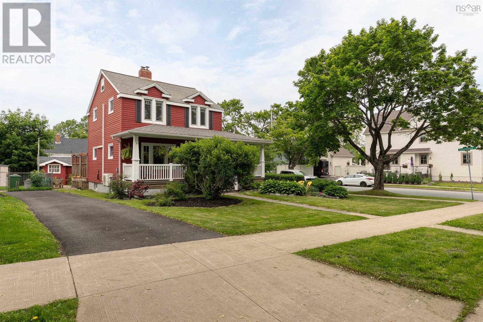 2500 Armcrescent West Avenue - 45