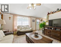 Living room - 198 Lake Drive, Minto, NB E4B2M8 Photo 7