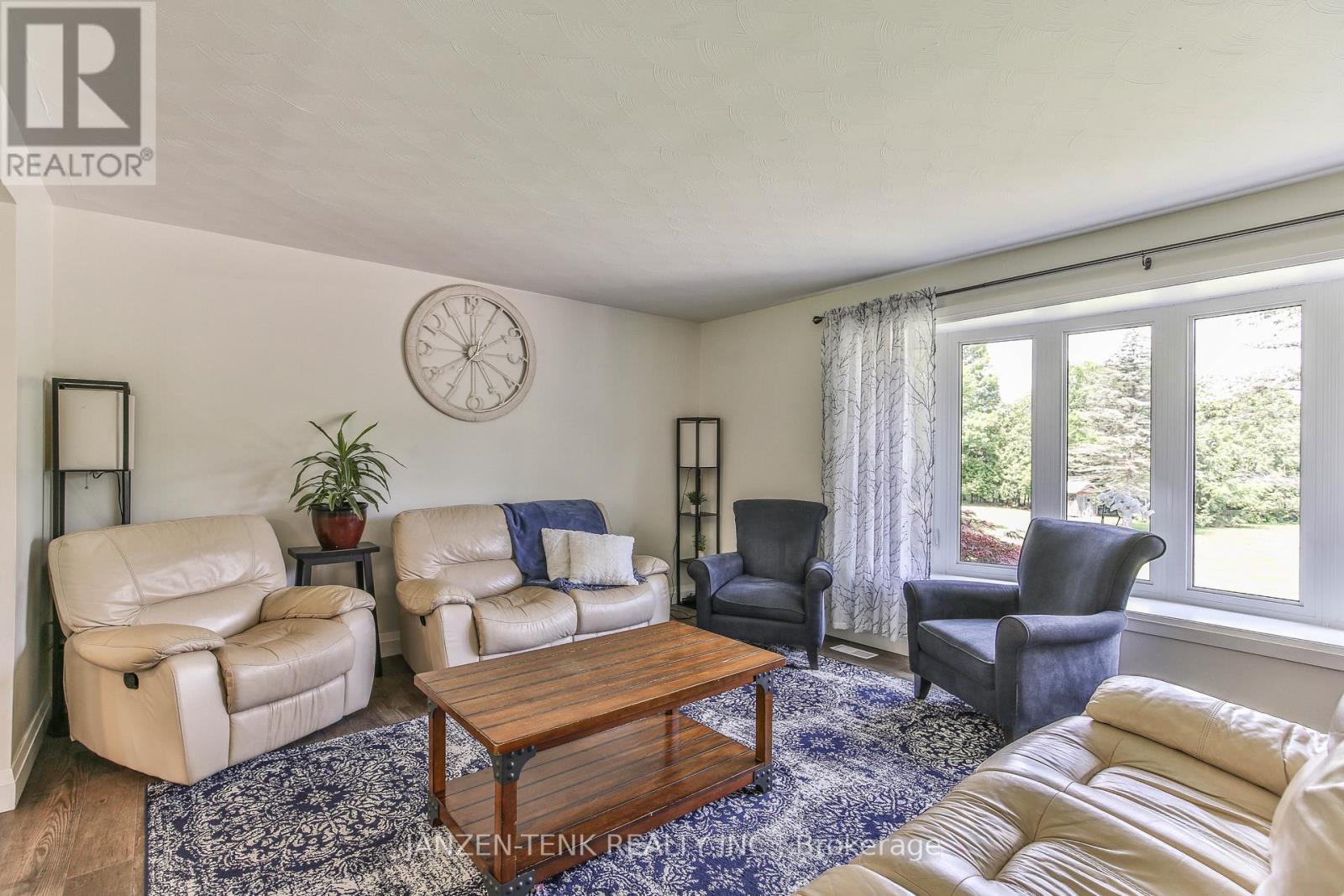 9432 RICHMOND ROAD - 10