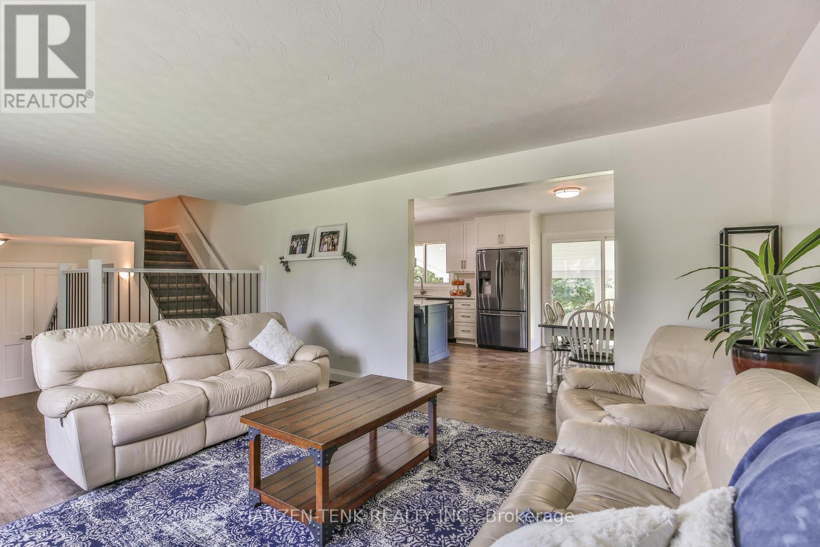 9432 RICHMOND ROAD - 12