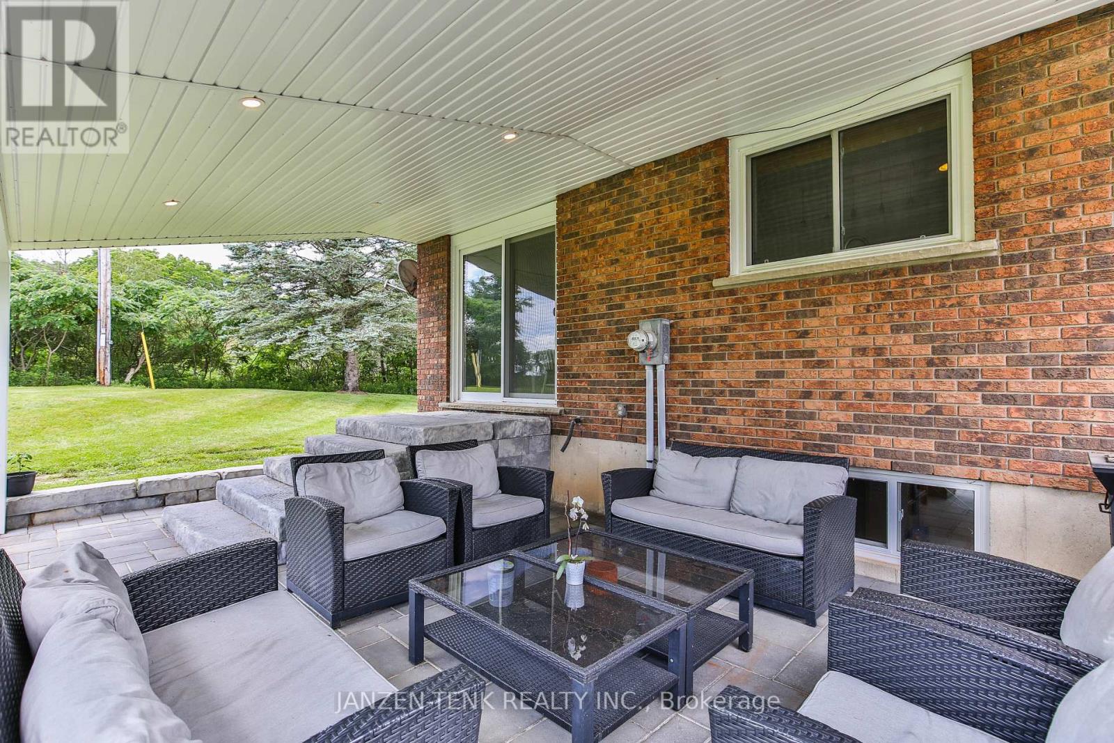 9432 RICHMOND ROAD - 39