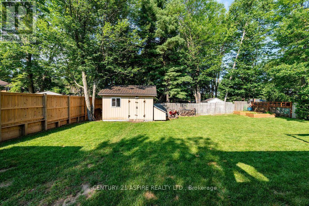 23 ROY STREET, Ottawa. Luxury613. By Peter Sagos - Image 11