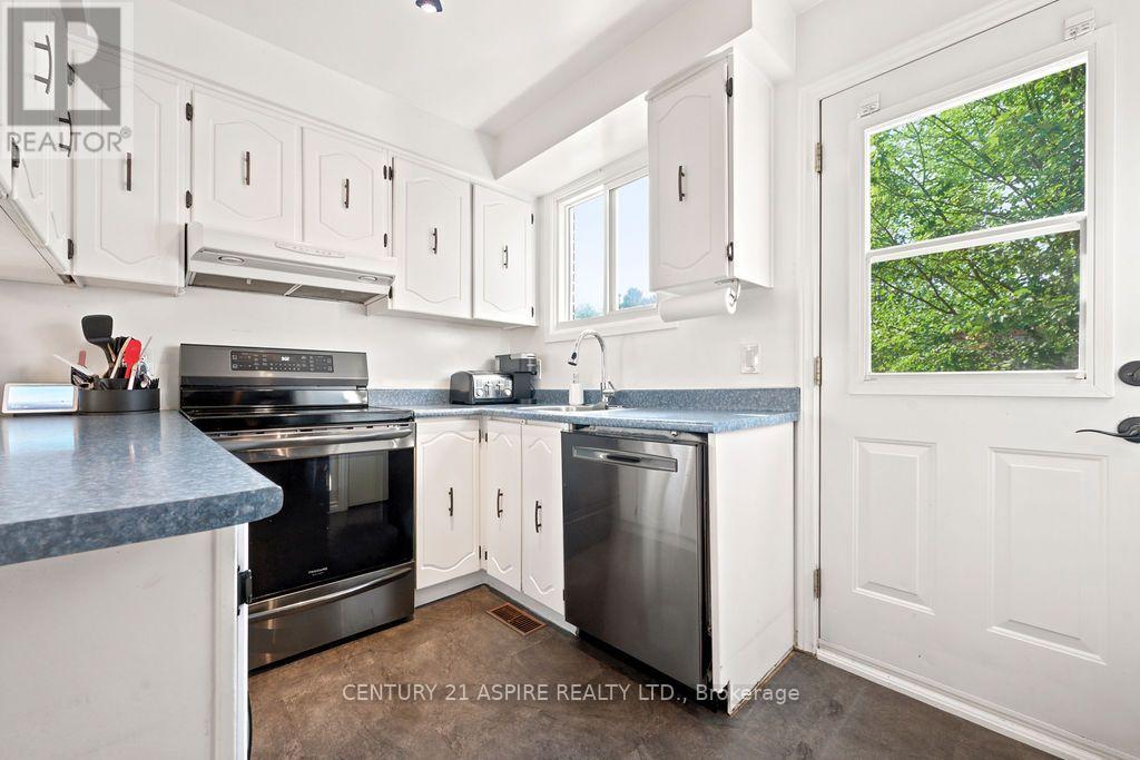 23 ROY STREET, Ottawa. Luxury613. By Peter Sagos - Image 19