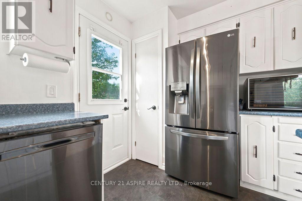 23 ROY STREET, Ottawa. Luxury613. By Peter Sagos - Image 22