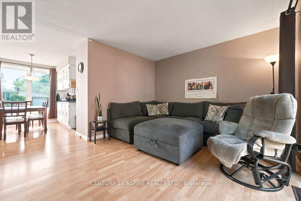 23 ROY STREET, Ottawa. Luxury613. By Peter Sagos - Image 25
