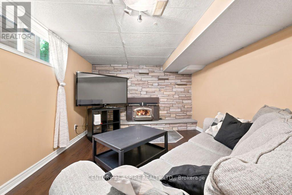 23 ROY STREET, Ottawa. Luxury613. By Peter Sagos - Image 42