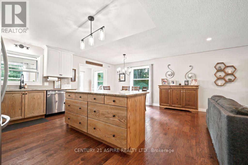 48 PLUM TREE LANE, Ottawa. Luxury613. By Peter Sagos - Image 29