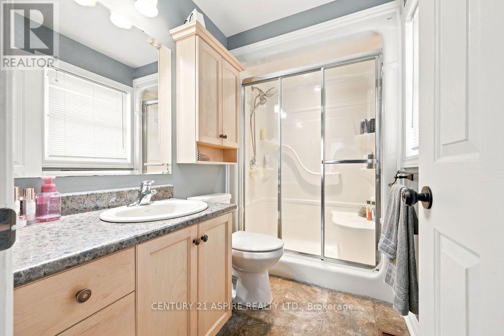 48 PLUM TREE LANE, Ottawa. Luxury613. By Peter Sagos - Image 34