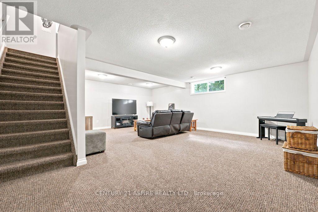 48 PLUM TREE LANE, Ottawa. Luxury613. By Peter Sagos - Image 40
