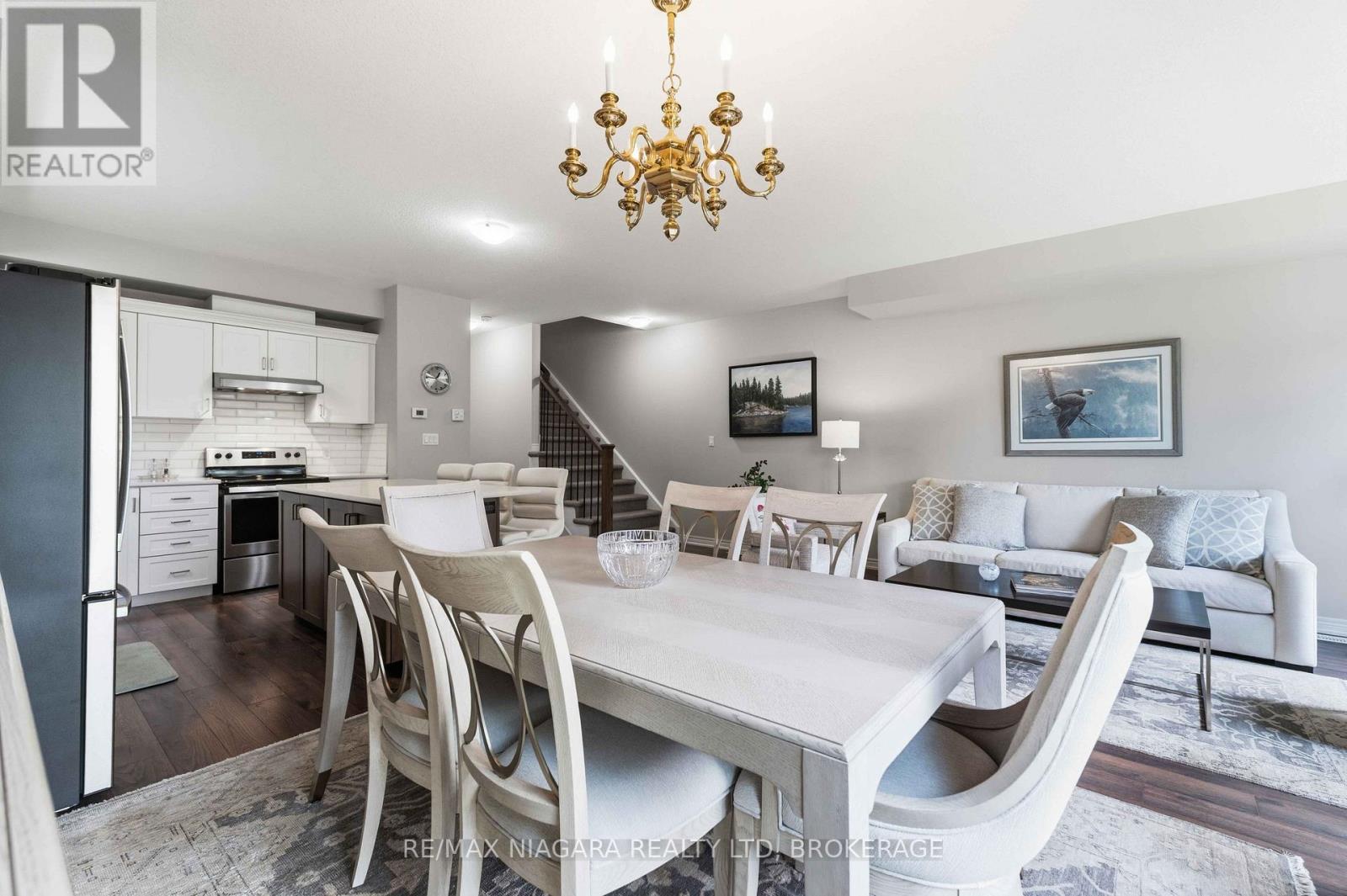 23B BLOOMFIELD AVENUE - 11
