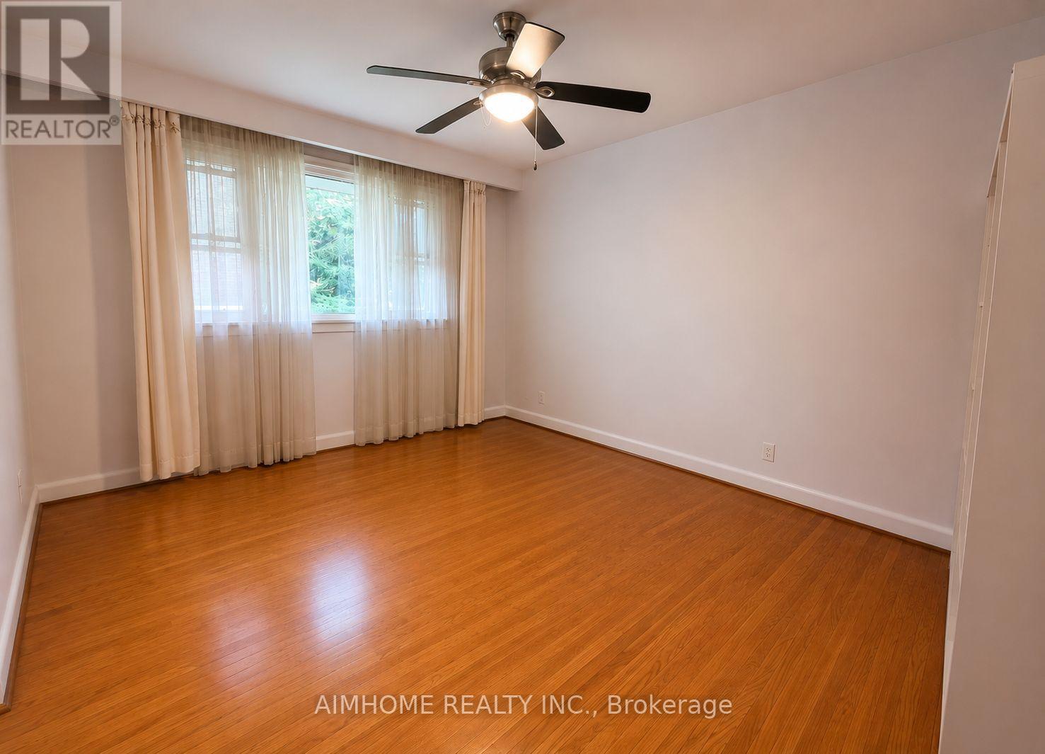 25 BURBANK DRIVE - 5