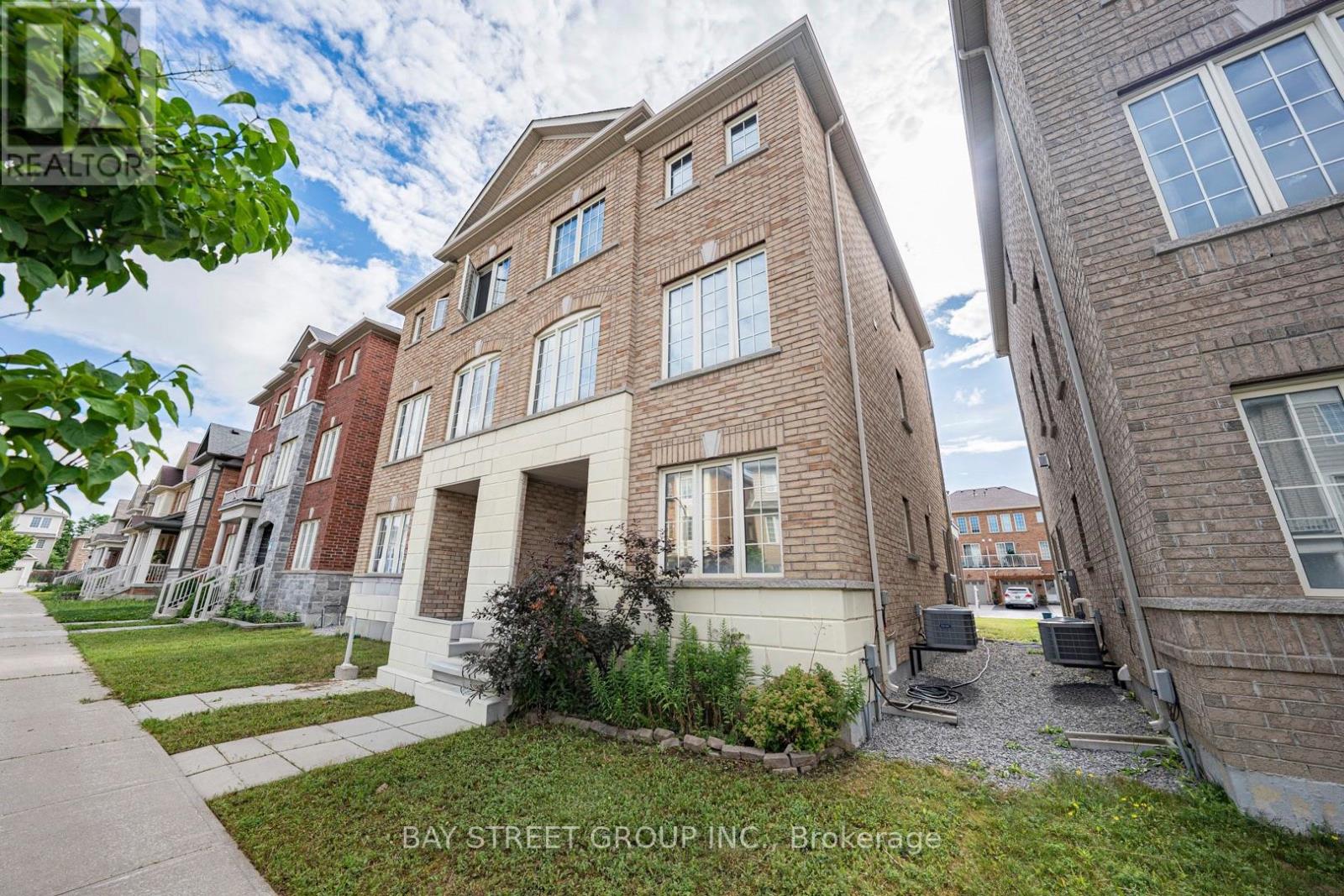 13 HIGHBURY COURT - 2