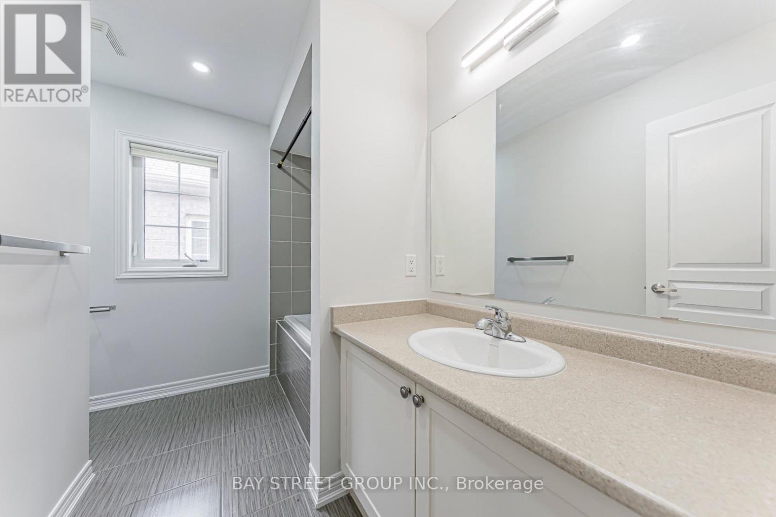 13 HIGHBURY COURT - 22