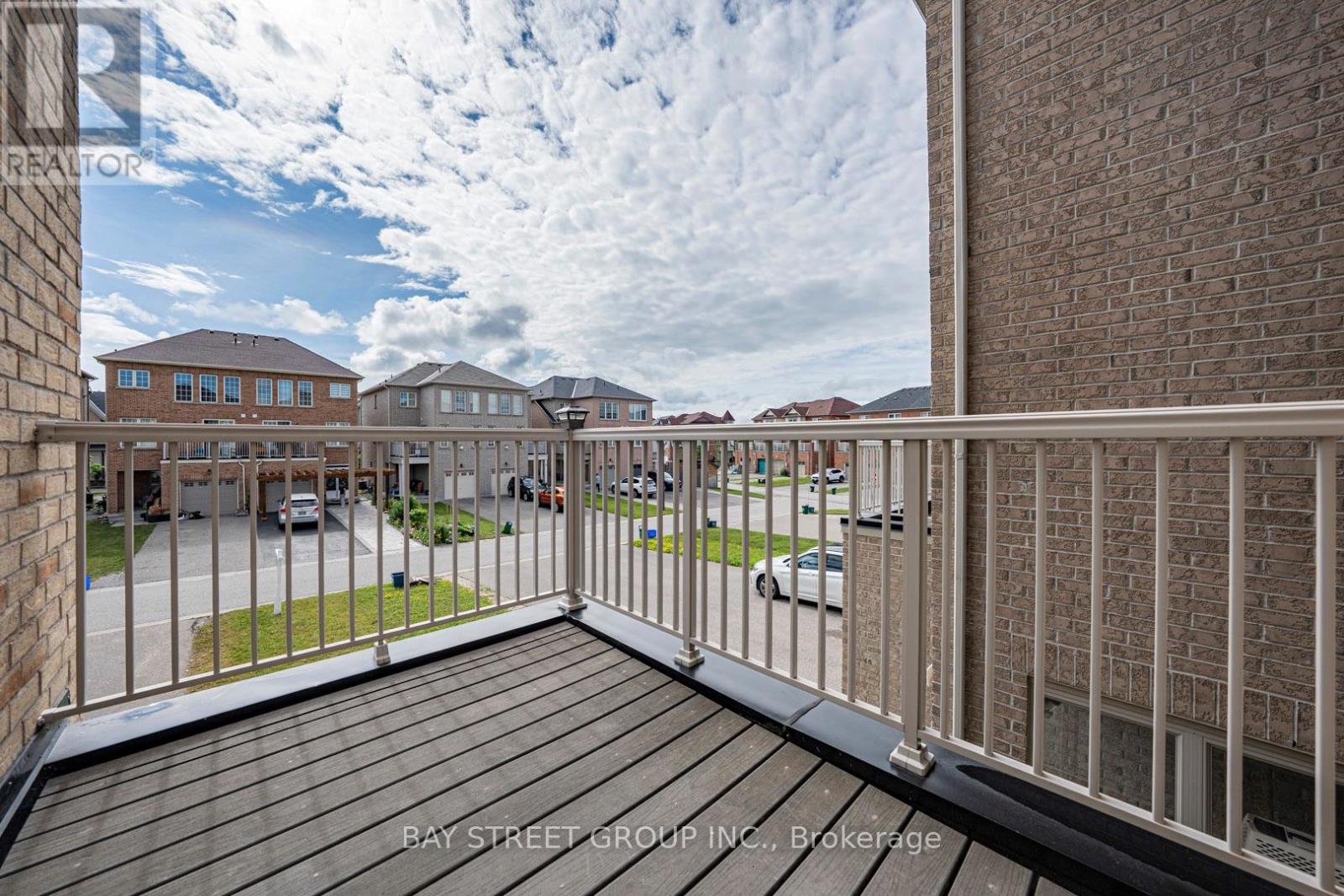 13 HIGHBURY COURT - 3
